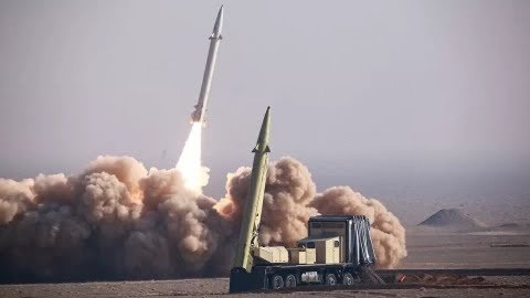Iran Luncurkan Serangan Rudal ke Bahrain dan Kuwait, Ketegangan Teluk Meledak
